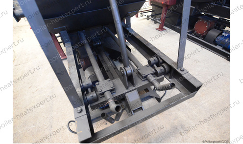 Котел HeatExpert КВм 0.93 МВт / 930 кВт с планкой шурующей ТШПМ