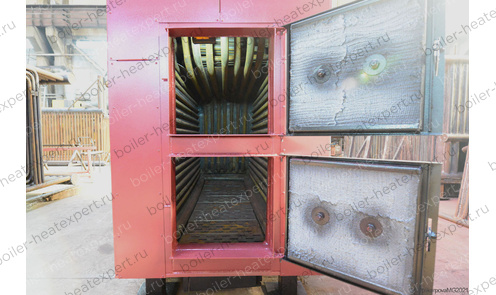 Дровяной промышленный котел 0.3 МВт / 300 кВт HeatExpert с длинной топкой